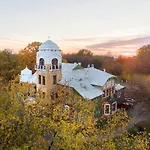 Hotel Ammende Restaurant And Parnu