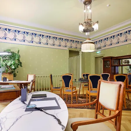 호텔 Ammende Restaurant And 5*