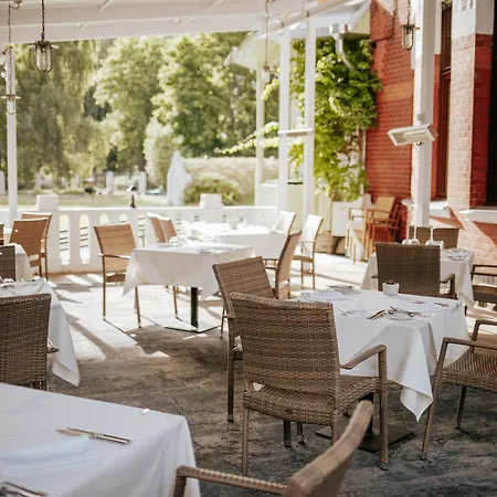 호텔 Ammende Restaurant And 5*