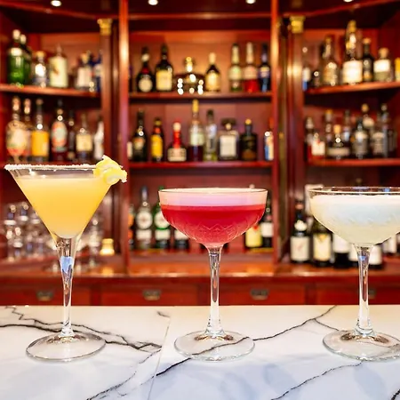 Ammende Restaurant And