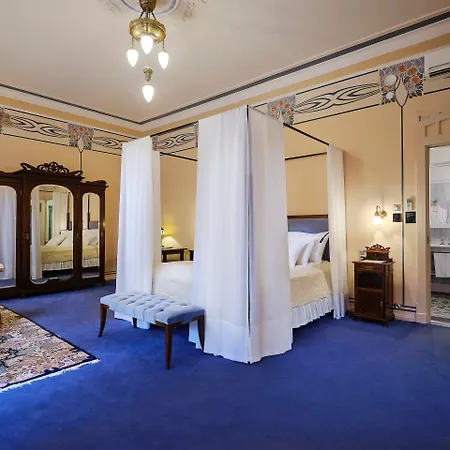 Ammende Restaurant And Hotel
