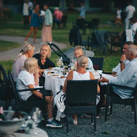 Hotel Ammende Restaurant And