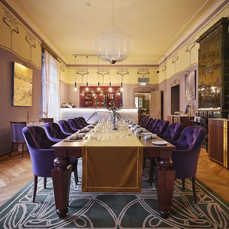 Ammende Restaurant And 5* Parnu