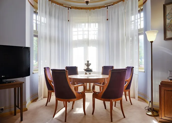 Ammende Restaurant And 5* Parnu