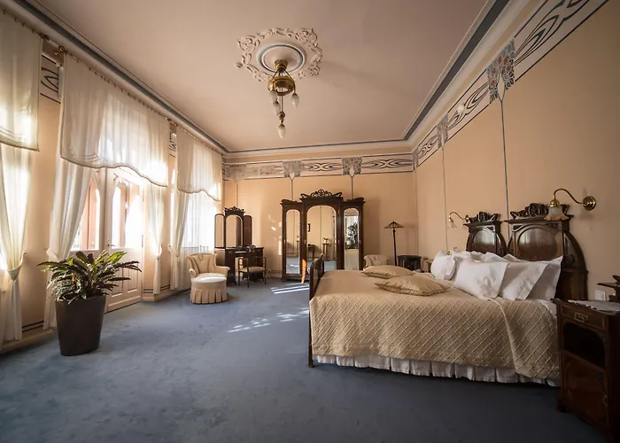 Hotel Ammende Restaurant And 5*