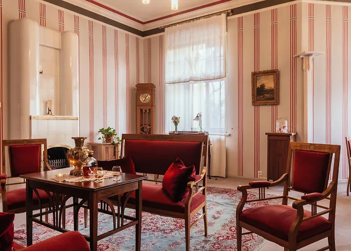 Ammende Restaurant And 5*